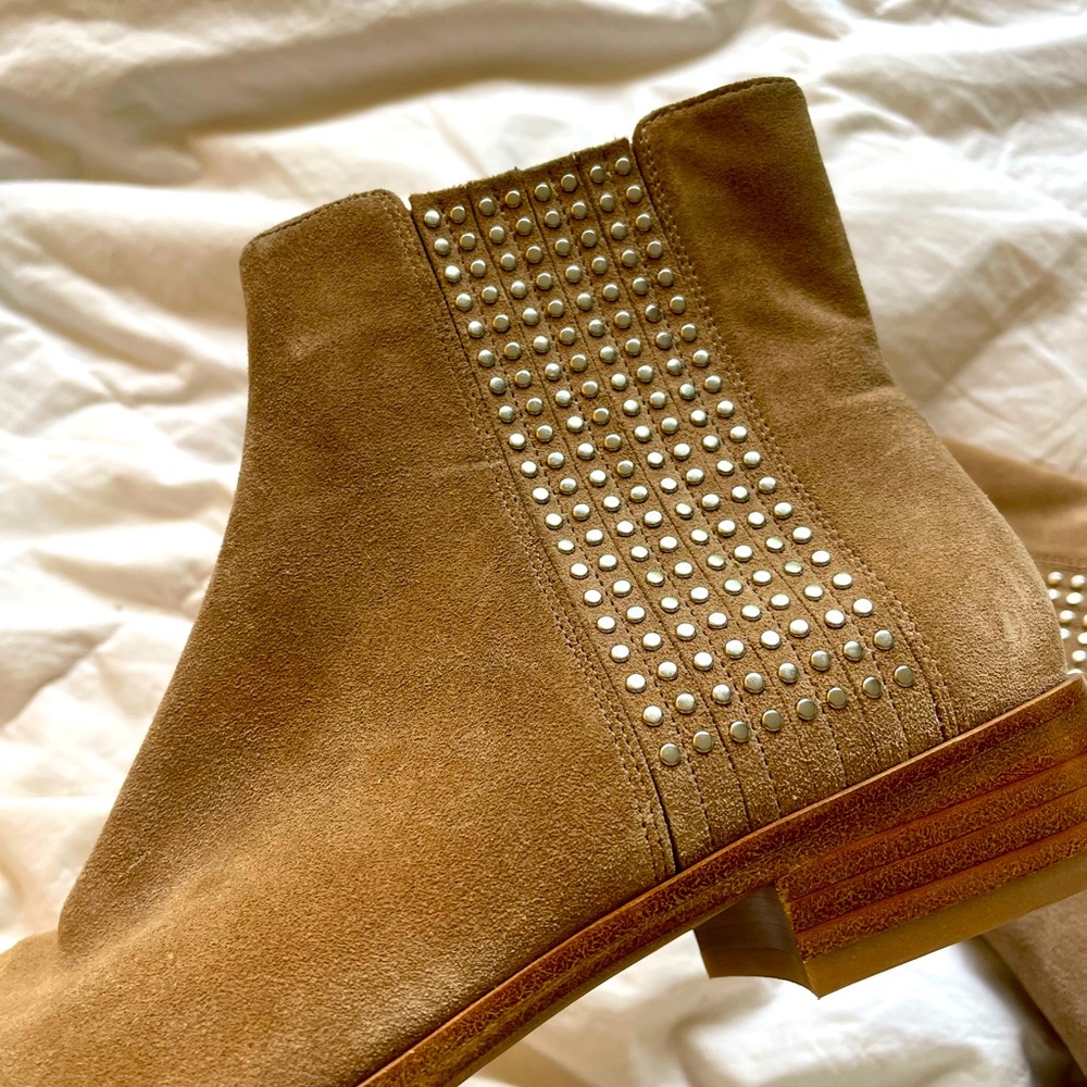 Diane Von Furstenberg booties Women’s size 8.5